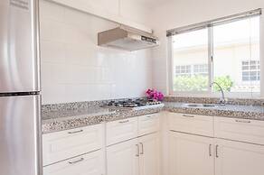 Pauline's Apartments Aruba