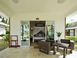 Cadlao Resort & Restaurant