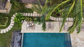 Cadlao Resort & Restaurant