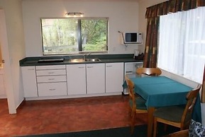 Cottage Park Motor Lodge and Conference Centre