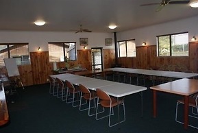 Cottage Park Motor Lodge and Conference Centre