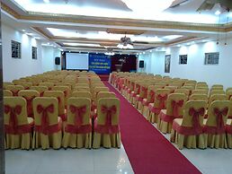 Classic Hoang Long Hotel