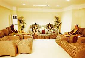 Classic Hoang Long Hotel