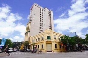 Classic Hoang Long Hotel