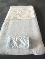 Hidamarinoyu Flop House - Hostel