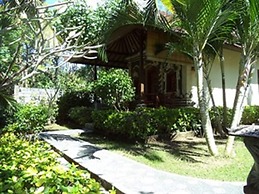 Coral Bay Bungalow