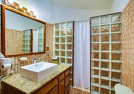 Xanadu Island Resort