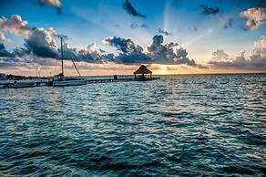 Xanadu Island Resort