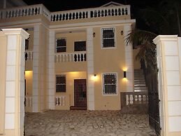 Metro Residences Hotel