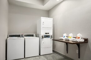 Hawthorn Extended Stay by Wyndham Midland