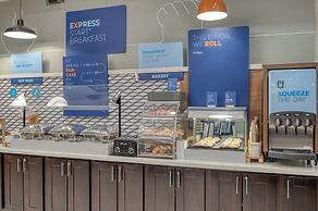 Holiday Inn Express & Suites Edwardsville by IHG