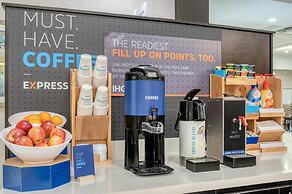 Holiday Inn Express & Suites Edwardsville by IHG