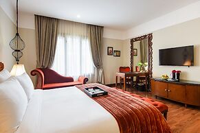 La Siesta Classic Ma May