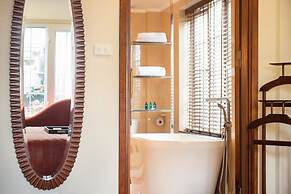 La Siesta Classic Ma May