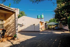 Mosi-O-Tunya Executive Lodge