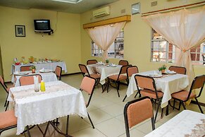 Mosi-O-Tunya Executive Lodge