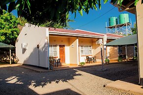 Mosi-O-Tunya Executive Lodge