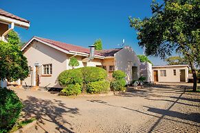 Mosi-O-Tunya Executive Lodge