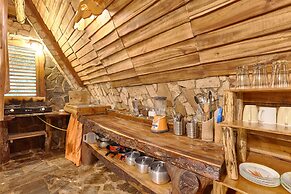 CHALET TROPICAL Hotel & Restaurant-Pizzeria