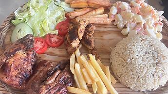 CHALET TROPICAL Hotel & Restaurant-Pizzeria