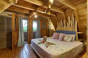 CHALET TROPICAL Hotel & Restaurant-Pizzeria