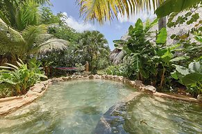 CHALET TROPICAL Hotel & Restaurant-Pizzeria