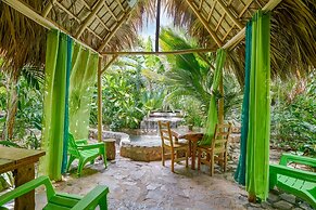 CHALET TROPICAL Hotel & Restaurant-Pizzeria