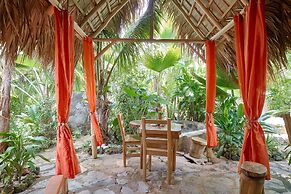 CHALET TROPICAL Hotel & Restaurant-Pizzeria