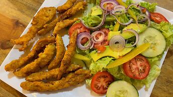 CHALET TROPICAL Hotel & Restaurant-Pizzeria