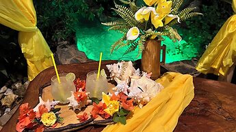 CHALET TROPICAL Hotel & Restaurant-Pizzeria