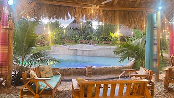 CHALET TROPICAL Hotel & Restaurant-Pizzeria