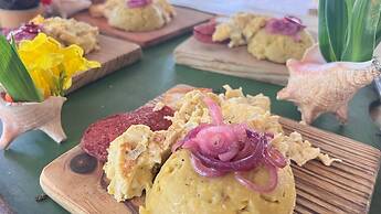 CHALET TROPICAL Hotel & Restaurant-Pizzeria