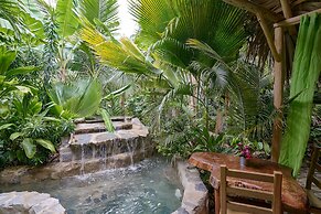 CHALET TROPICAL Hotel & Restaurant-Pizzeria