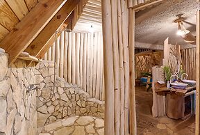 CHALET TROPICAL Hotel & Restaurant-Pizzeria