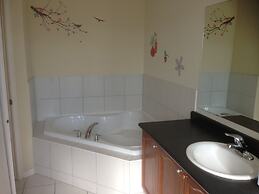 Toronto North Travellers Home