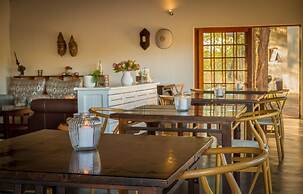 Mbizi Bush Lodge