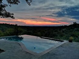 Mbizi Bush Lodge