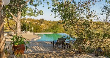 Mbizi Bush Lodge