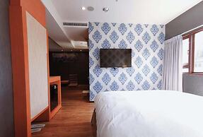 Talmud Hotel Yizhong