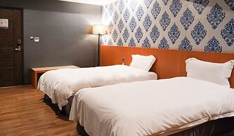 Talmud Hotel Yizhong