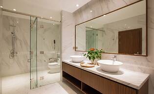 Van Phat Riverside Hotel