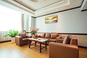 Van Phat Riverside Hotel