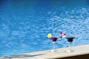 Van Phat Riverside Hotel