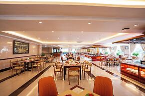 Van Phat Riverside Hotel