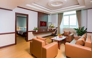 Van Phat Riverside Hotel