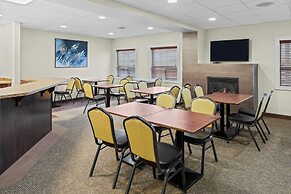 Days Inn by Wyndham Lamont
