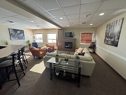 Elk Island Studios – Lamont