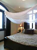 Hamilton Oceanview Villa