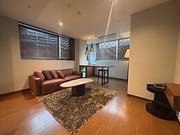 Hyunjin Tourist Hotel