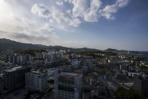 Hyunjin Tourist Hotel